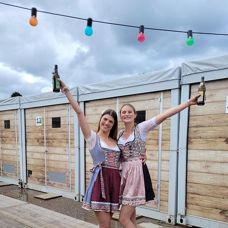 Oktoberfest Wiesn Camp Lodge Münih Dış mekan fotoğraf