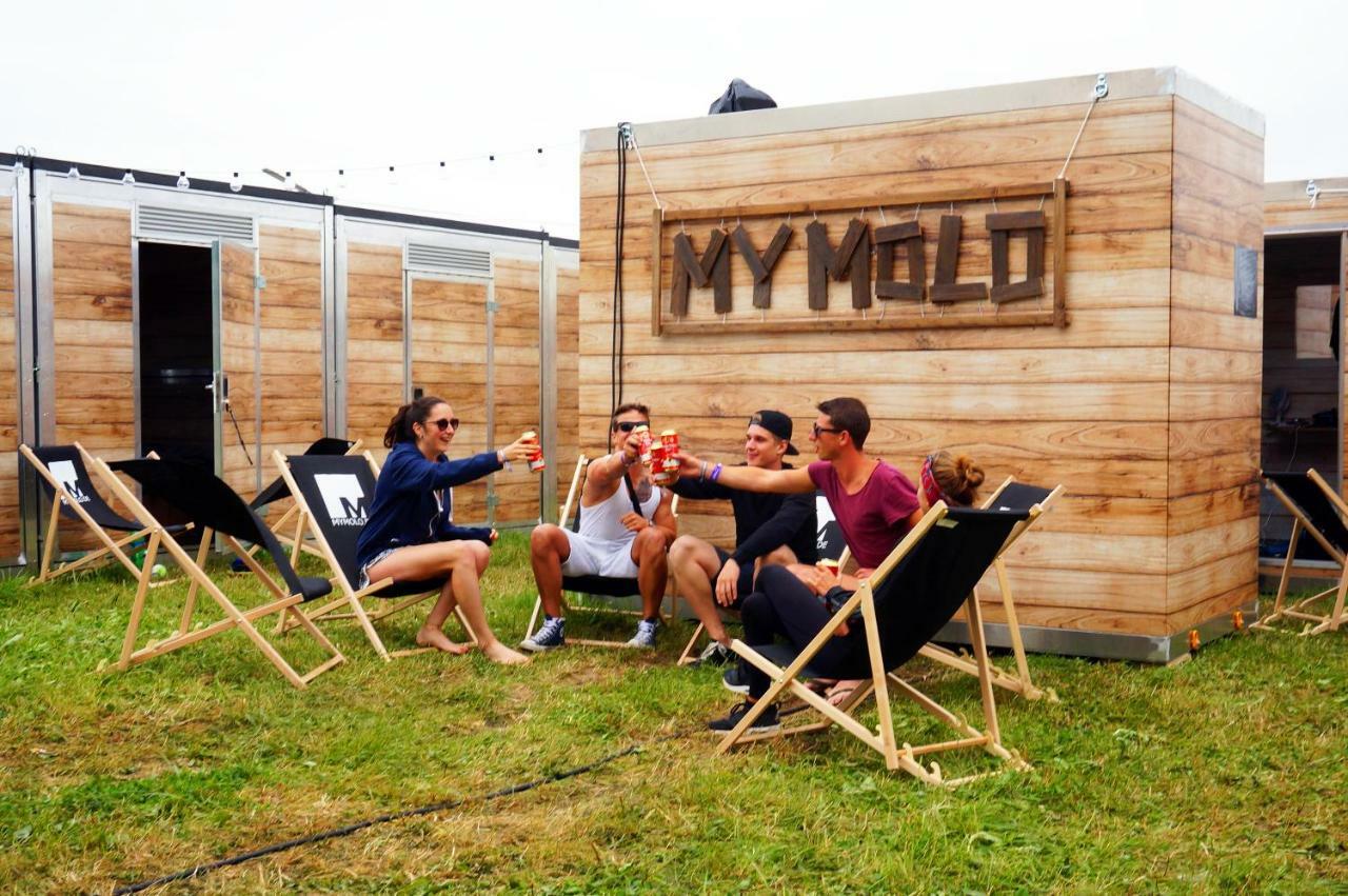 Oktoberfest Wiesn Camp Lodge Münih Dış mekan fotoğraf