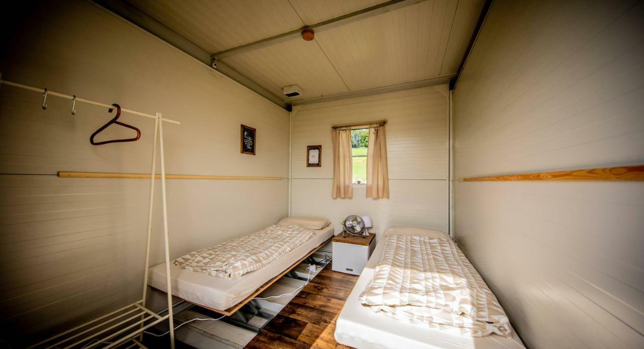 Oktoberfest Wiesn Camp Lodge Münih Dış mekan fotoğraf